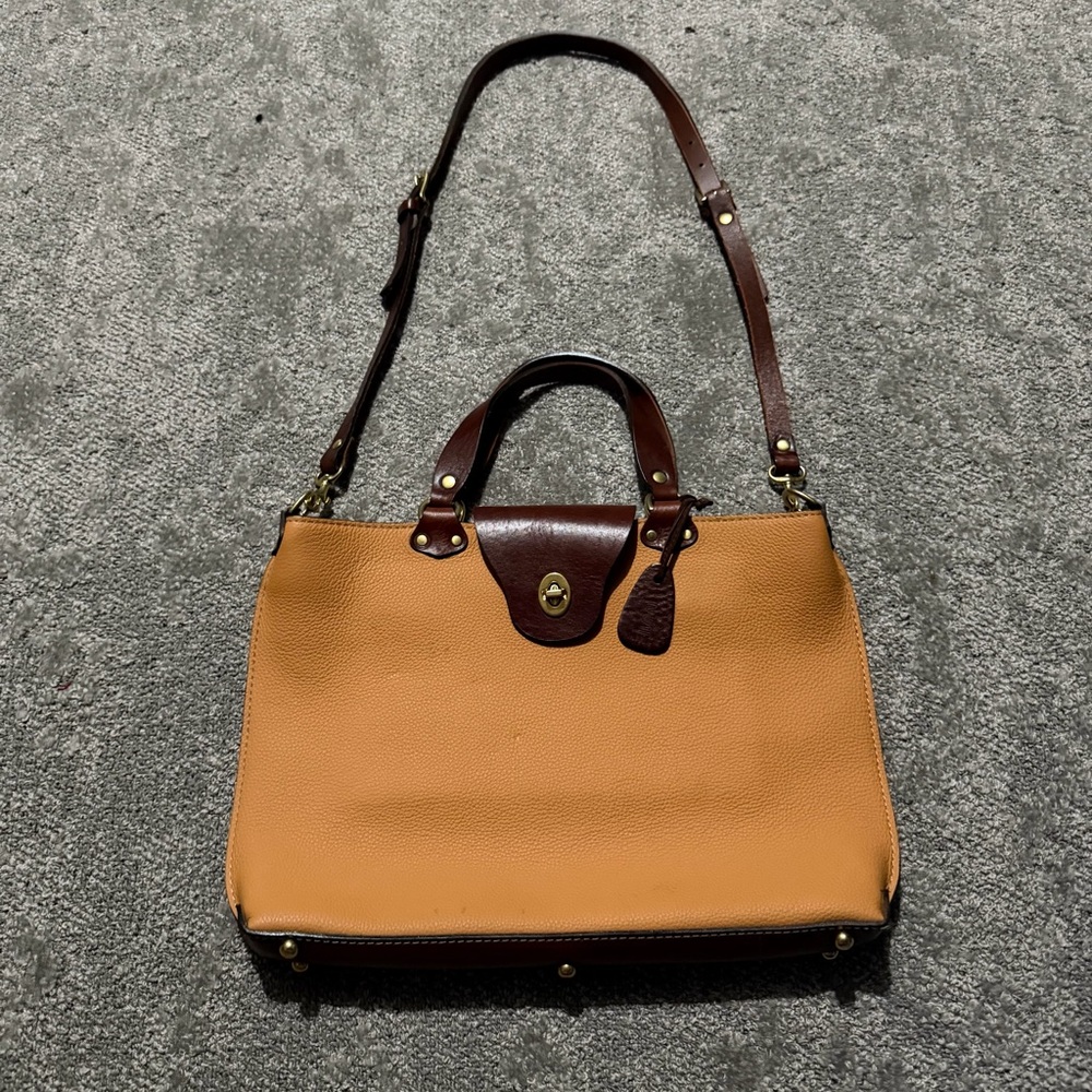 MADE IN USA camel leather purse with brown details by I & K Leather‎ Goods